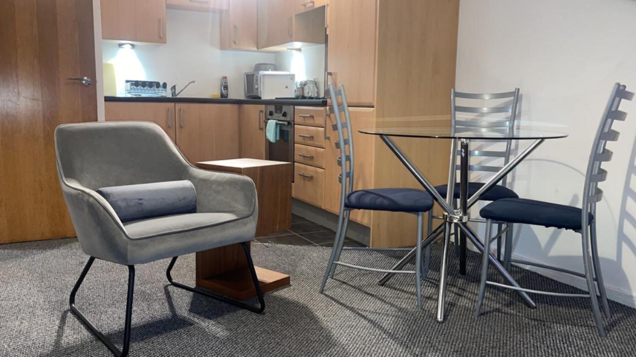 Luxury 1 Bed Apartment With Parking Manchester Esterno foto